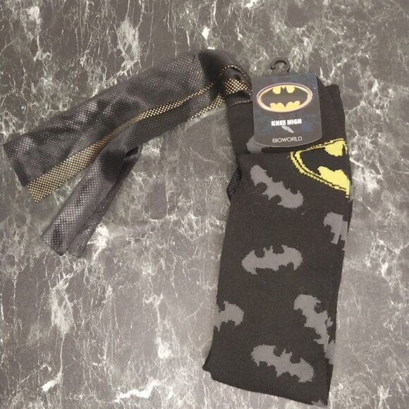 DC Comic: Batman Knee High Socks - Picture 1 of 4